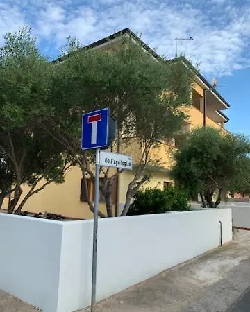Agrifoglio Nyaraló *